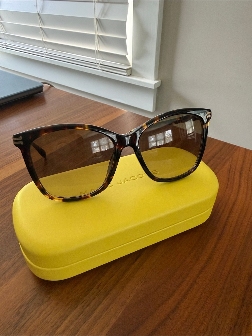 Marc Jacobs brown tortoise Sunglasses